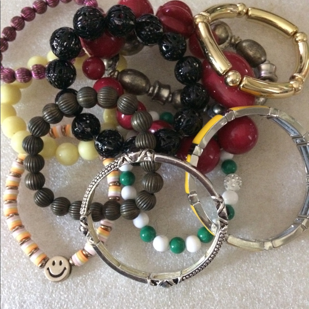 Lot of beads stretch bracelet 11